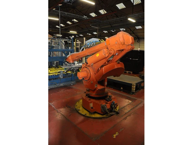 2x robot abb with controller - afbeelding 6 van  6