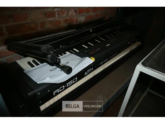 2x roland digitale piano - afbeelding 1 van  6