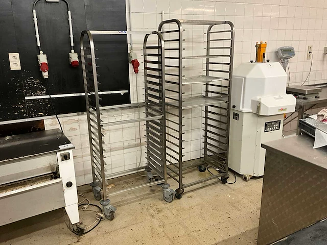 2x rvs regaalwagen - afbeelding 1 van  6