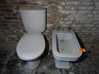 2x sanitair - afbeelding 1 van  4