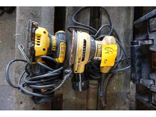 2x schuurmachine dewalt - afbeelding 1 van  3