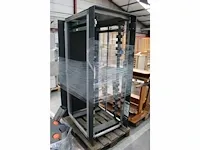 2x serverkast fujitsu primecenter 28he - afbeelding 2 van  5