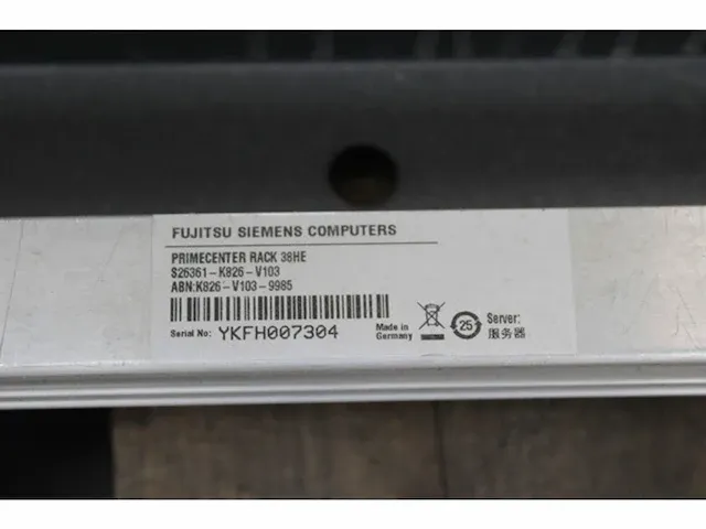 2x serverkast fujitsu primecenter 28he - afbeelding 5 van  5