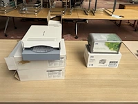 2x servetdespenser en 3xpapierdespenser - afbeelding 1 van  4