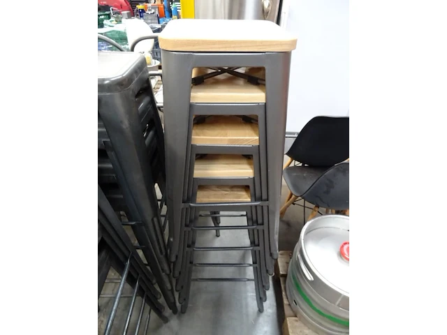 2x set metalen tafel + stoelen - afbeelding 5 van  5