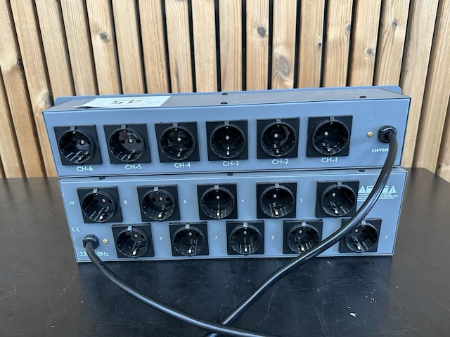 2x showtec dj switch - afbeelding 2 van  2