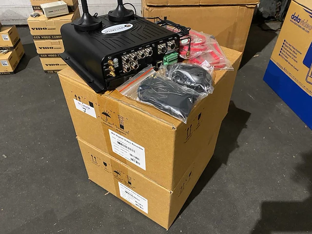 2x spectator net digital video recorder, model sp-dvr-mc-4-gt - afbeelding 1 van  4