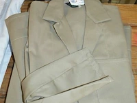 2x stofjas beige maat 42 - afbeelding 1 van  3