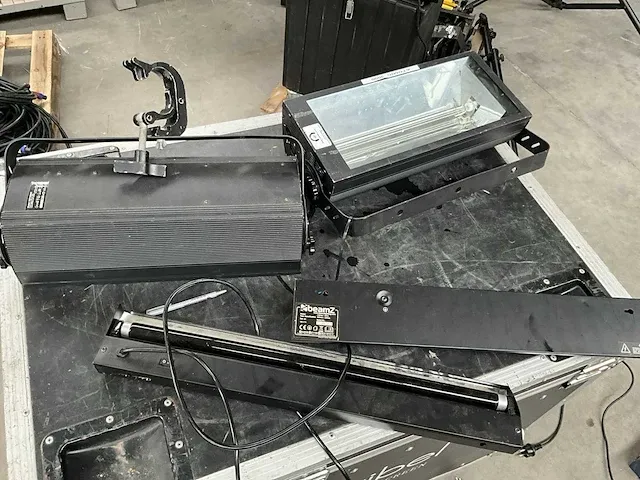 2x strobo atomic 3000 vdp1500st+ 2x blacklight - afbeelding 1 van  9