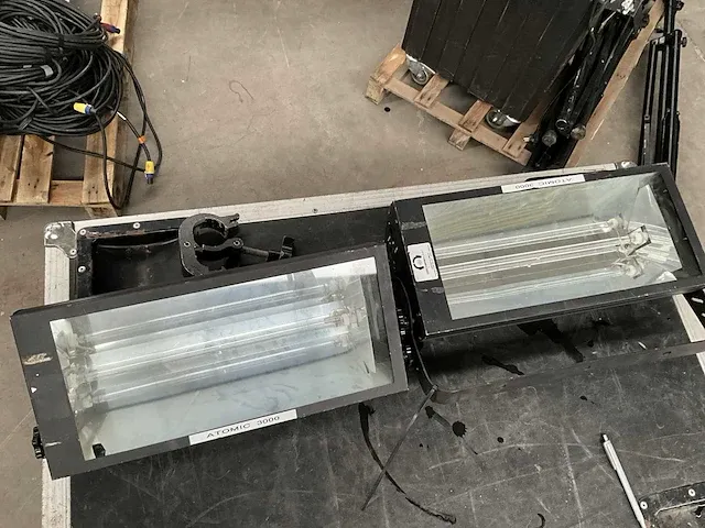 2x strobo atomic 3000 vdp1500st+ 2x blacklight - afbeelding 2 van  9