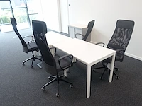 2x tafel met stoelen - afbeelding 3 van  4