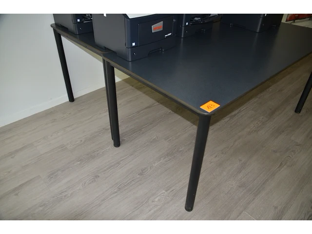 2x tafel + whiteboard - afbeelding 3 van  3