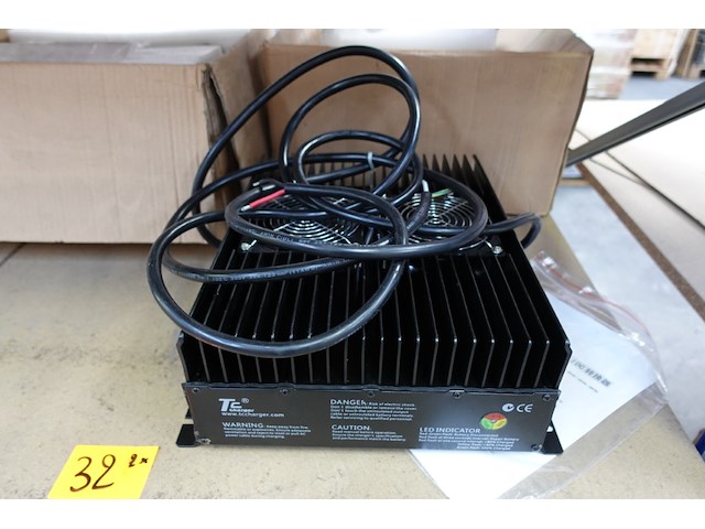2x tc charger - afbeelding 1 van  3