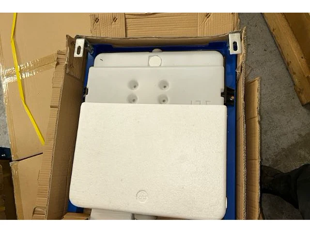 2x toilet inbouw reservoir coca bella - afbeelding 3 van  4