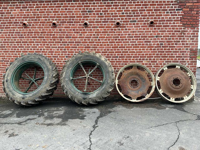 2x tractor velg - afbeelding 1 van  9