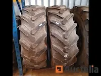 2x tractorband taurus 430/38 gebruikt - afbeelding 1 van  5