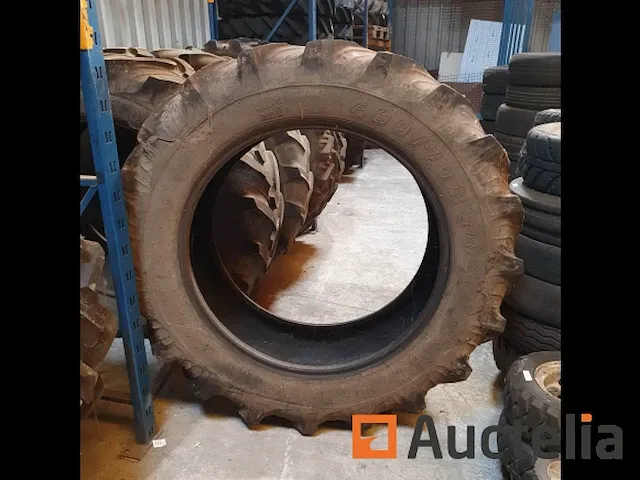 2x tractorband taurus 430/38 gebruikt - afbeelding 3 van  5
