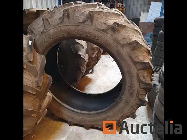 2x tractorband taurus 430/38 gebruikt - afbeelding 4 van  5