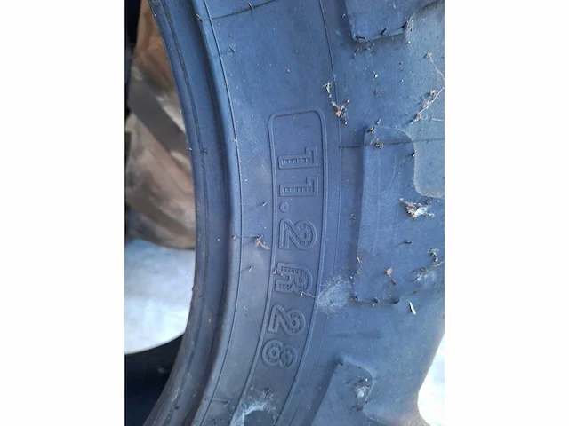 2x traktorband michelin 11.2-28 nieuw - afbeelding 5 van  5