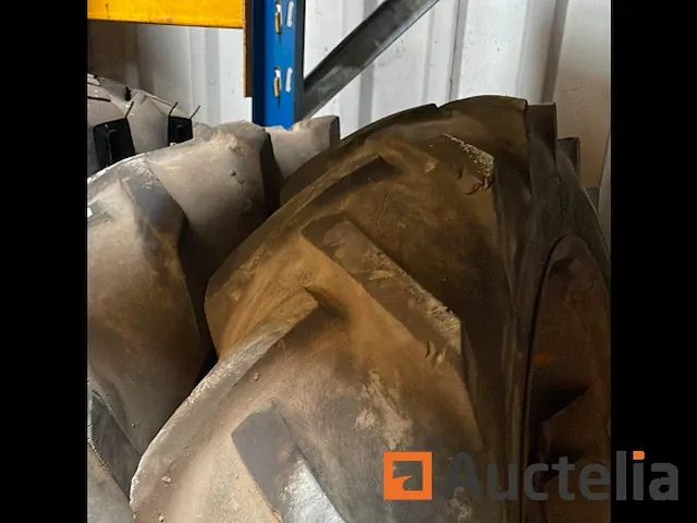 2x traktorband michelin 9.5-36 op velg - afbeelding 5 van  6