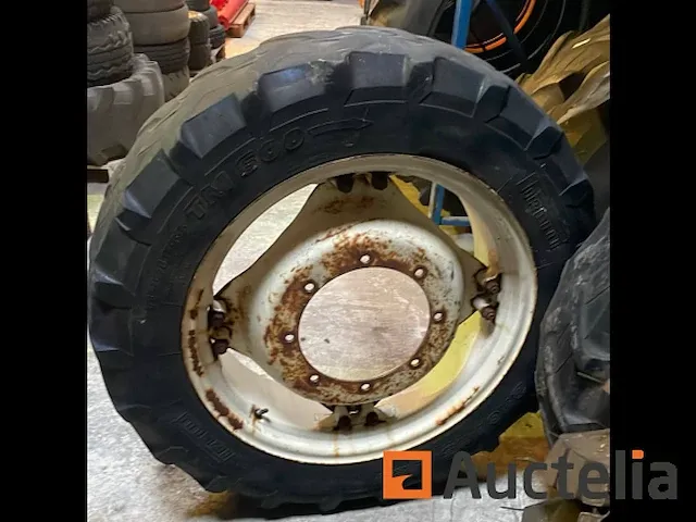 2x traktorband pirelli 280/85r28 op velg 8 gaats - afbeelding 2 van  4