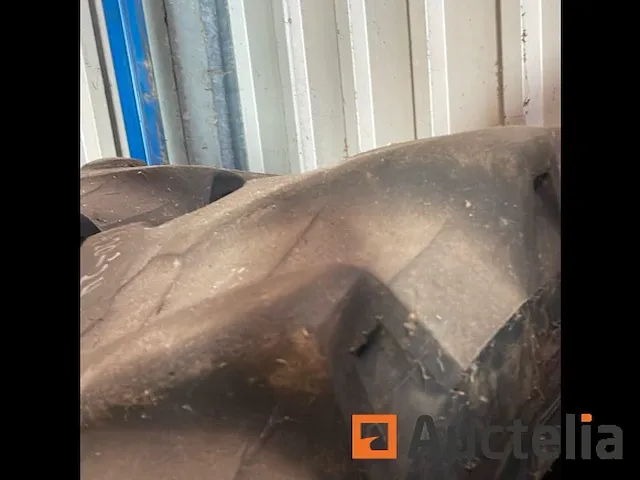 2x traktorband pirelli 420/70r24 - afbeelding 5 van  7