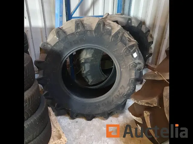 2x traktorband pirelli 420/70r24 - afbeelding 6 van  7
