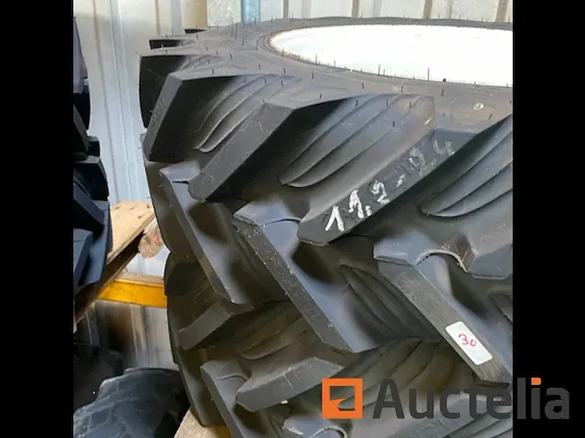 2x traktorband taurus 11.2-24 + velg 6 gaats - afbeelding 2 van  4