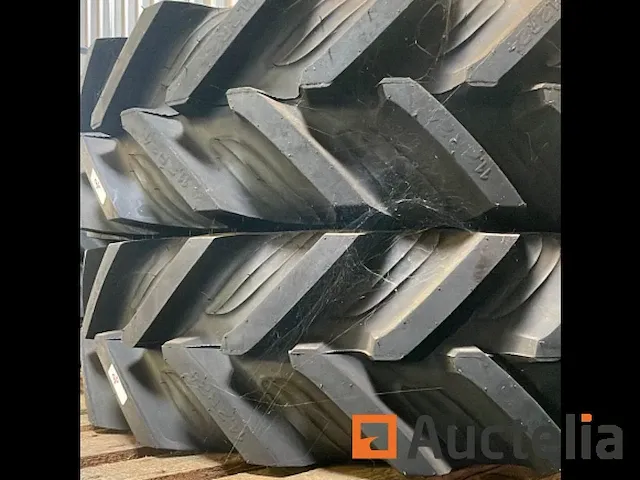 2x traktorband taurus 11.2-24 + velg 6 gaats - afbeelding 3 van  4