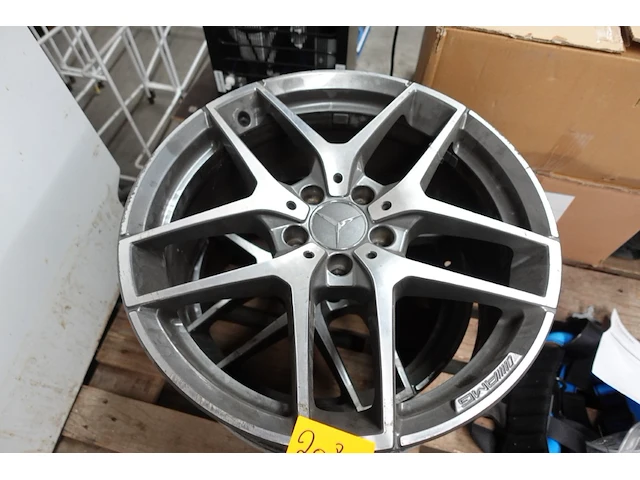 2x velg mercedes - afbeelding 1 van  7