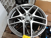 2x velg mercedes - afbeelding 1 van  7