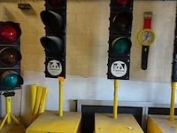 2x verrijdbaar verkeerslicht p. berghaus - afbeelding 1 van  1