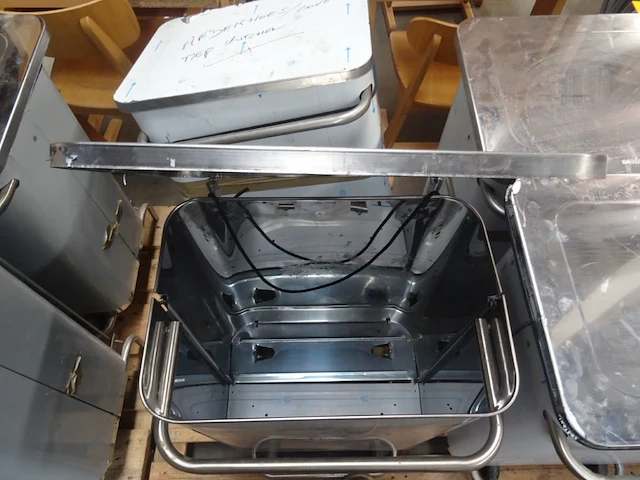 2x verrijdbare inox pedaalemmer rossicnol - afbeelding 3 van  4