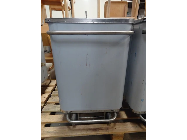 2x verrijdbare inox pedaalemmer rossicnol - afbeelding 4 van  4