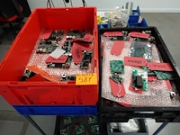 2x verrijdbare kar + inhoud - afbeelding 5 van  7