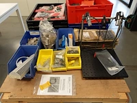 2x verrijdbare kar + inhoud - afbeelding 6 van  7