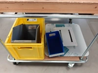 2x verrijdbare kar + inhoud - afbeelding 7 van  7