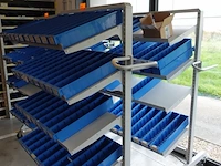 2x verrijdbare metalen sorteerkarren - afbeelding 2 van  2