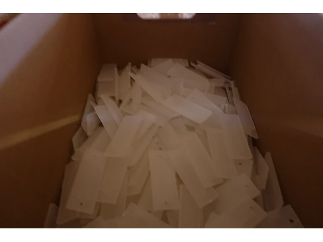 2x volledige inhoud ligger onderdelen laadpalen - afbeelding 6 van  54