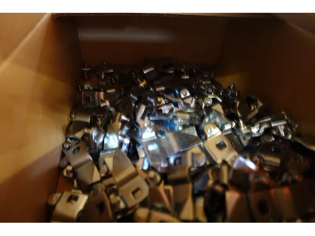 2x volledige inhoud ligger onderdelen laadpalen - afbeelding 8 van  54