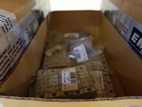 2x volledige inhoud ligger onderdelen laadpalen - afbeelding 11 van  54