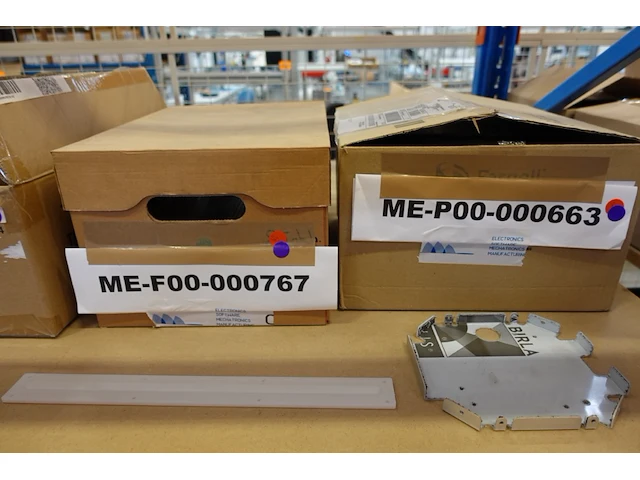 2x volledige inhoud ligger onderdelen laadpalen - afbeelding 25 van  54