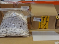 2x volledige inhoud ligger onderdelen laadpalen - afbeelding 30 van  54