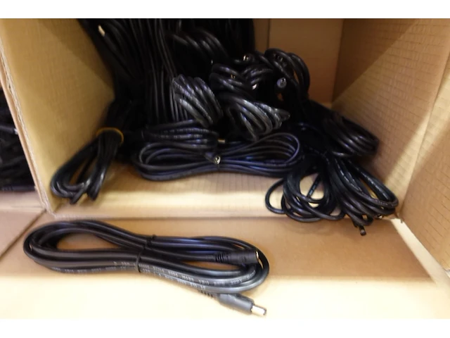 2x volledige inhoud ligger verpakkingsmaterialen - afbeelding 5 van  36