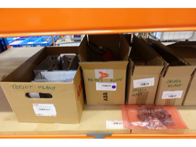 2x volledige inhoud ligger verpakkingsmaterialen - afbeelding 6 van  36