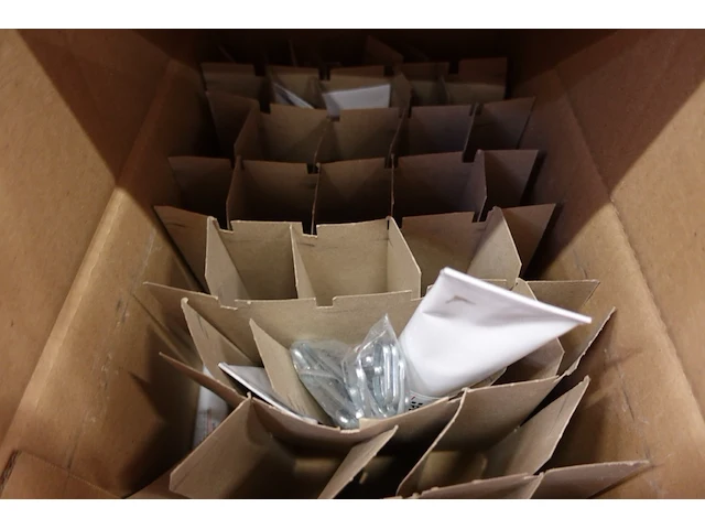 2x volledige inhoud ligger verpakkingsmaterialen - afbeelding 30 van  36