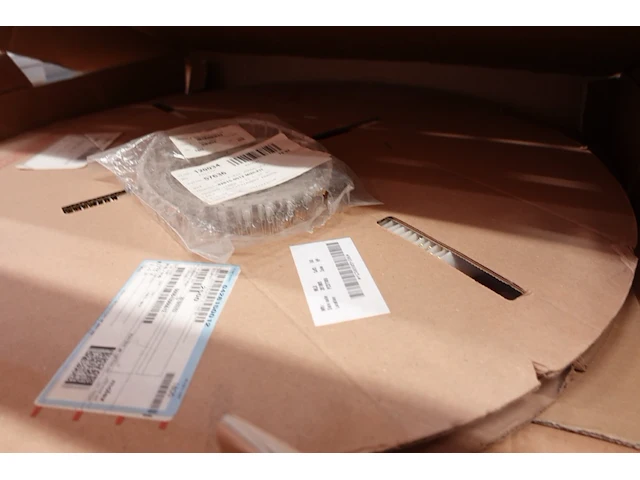 2x volledige inhoud ligger verpakkingsmaterialen - afbeelding 34 van  36