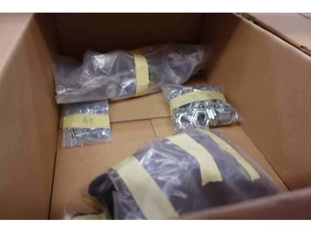 2x volledige inhoud ligger verpakkingsmaterialen - afbeelding 35 van  36