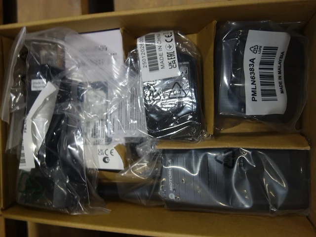 2x walkie talkie motorola - afbeelding 3 van  3