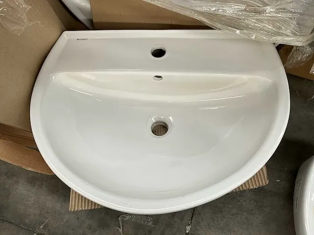 2x wastafel/lavabo geberit bastia - afbeelding 2 van  5